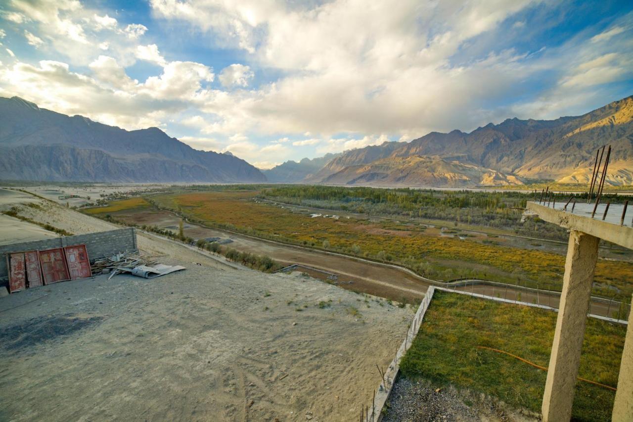 Baltistan Fort Skardu Resort ภายนอก รูปภาพ
